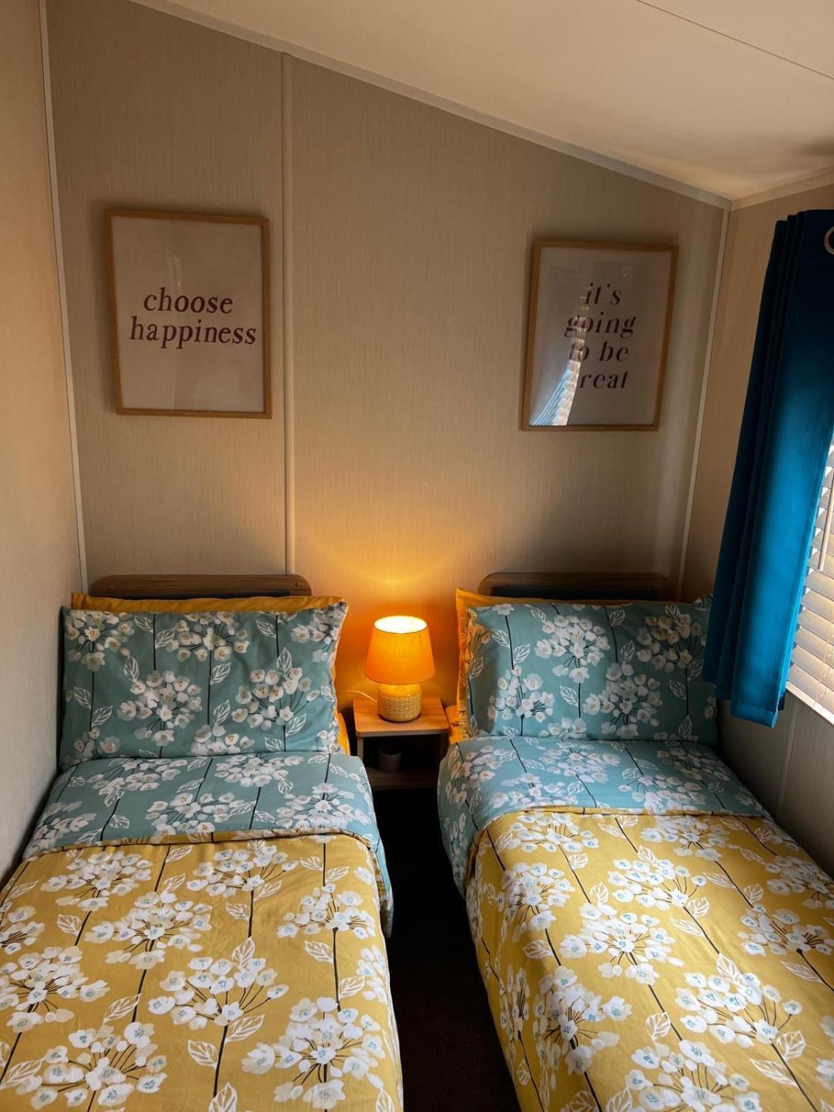 Sandy Bay Caravan Getaway นิวบิกกิน-บาย-เดอะ-ซี ภายนอก รูปภาพ
