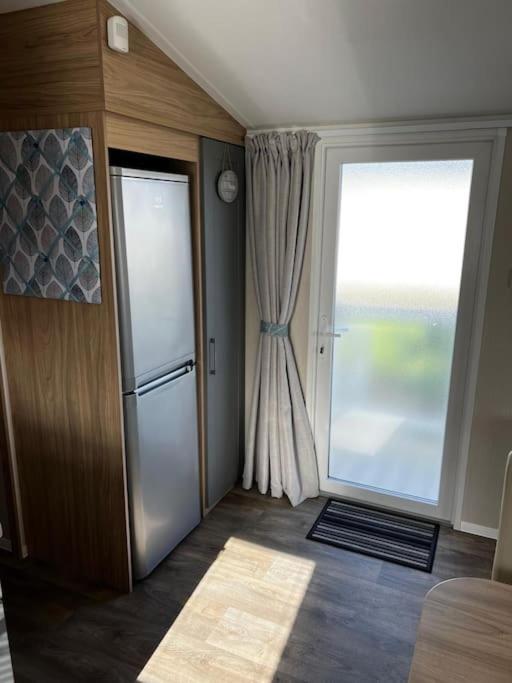 Sandy Bay Caravan Getaway นิวบิกกิน-บาย-เดอะ-ซี ภายนอก รูปภาพ