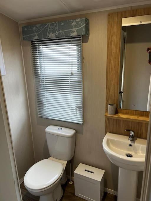 Sandy Bay Caravan Getaway นิวบิกกิน-บาย-เดอะ-ซี ภายนอก รูปภาพ