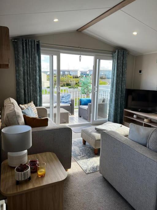Sandy Bay Caravan Getaway นิวบิกกิน-บาย-เดอะ-ซี ภายนอก รูปภาพ