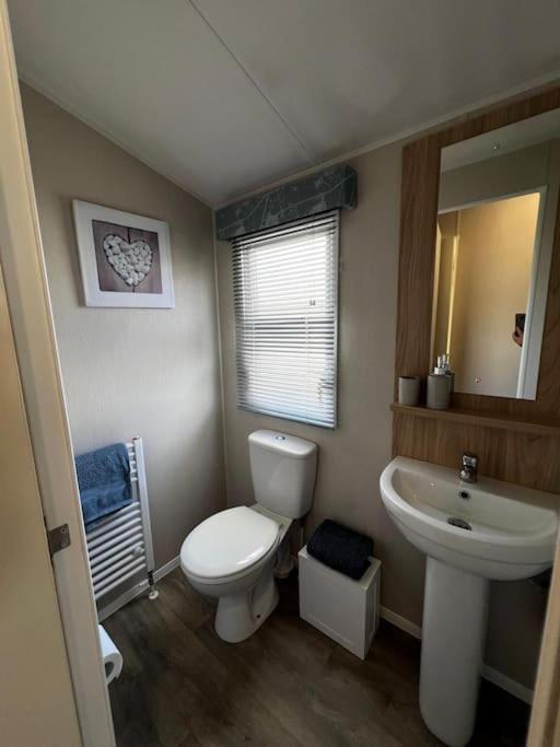 Sandy Bay Caravan Getaway นิวบิกกิน-บาย-เดอะ-ซี ภายนอก รูปภาพ