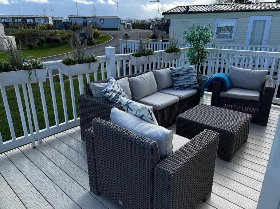 Sandy Bay Caravan Getaway นิวบิกกิน-บาย-เดอะ-ซี ภายนอก รูปภาพ