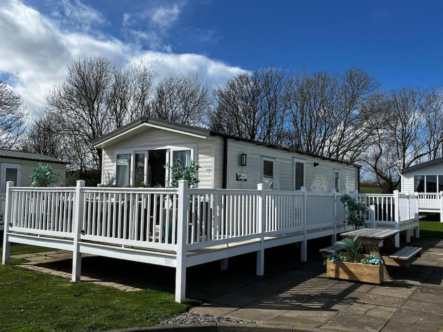 Sandy Bay Caravan Getaway นิวบิกกิน-บาย-เดอะ-ซี ภายนอก รูปภาพ