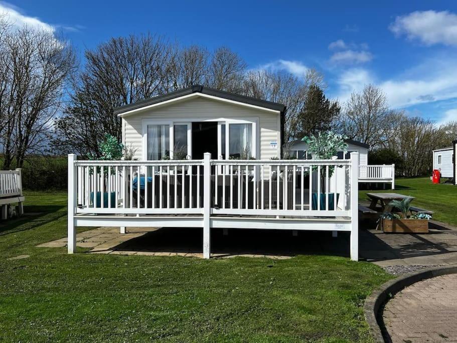 Sandy Bay Caravan Getaway นิวบิกกิน-บาย-เดอะ-ซี ภายนอก รูปภาพ